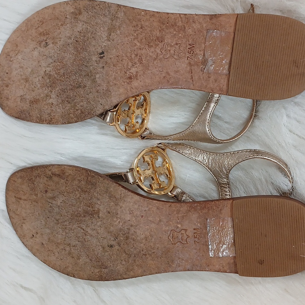 Tory Burch Gold T-Strap Sandals with Gold Accents Women Sz 7.5M - Picture 4 of 8